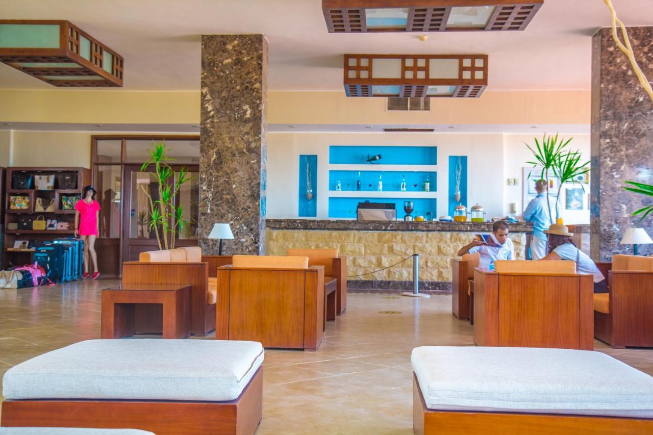 Viva Blue Resort And Diving Sharm El Naga (Adults Only) Hurghada Exterior foto