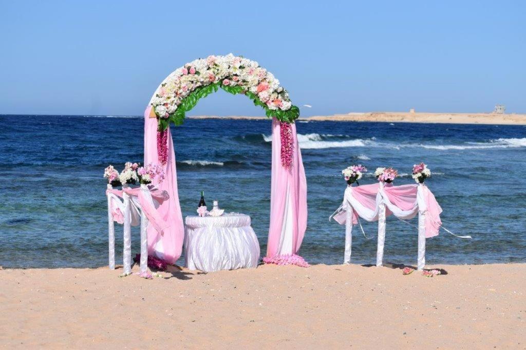 Viva Blue Resort And Diving Sharm El Naga (Adults Only) Hurghada Exterior foto