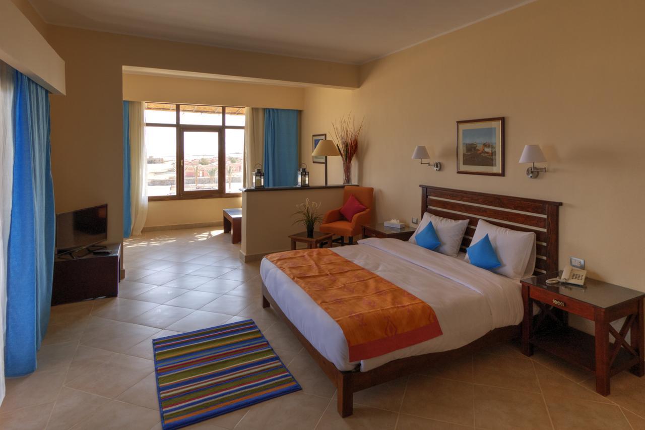 Viva Blue Resort And Diving Sharm El Naga (Adults Only) Hurghada Exterior foto